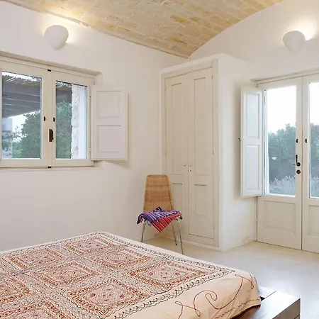 Mit Privatpool An Der Adriakueste Ostuni